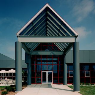 Gen1 Architectural Group:Midwest Distribution Center - Main Entrance